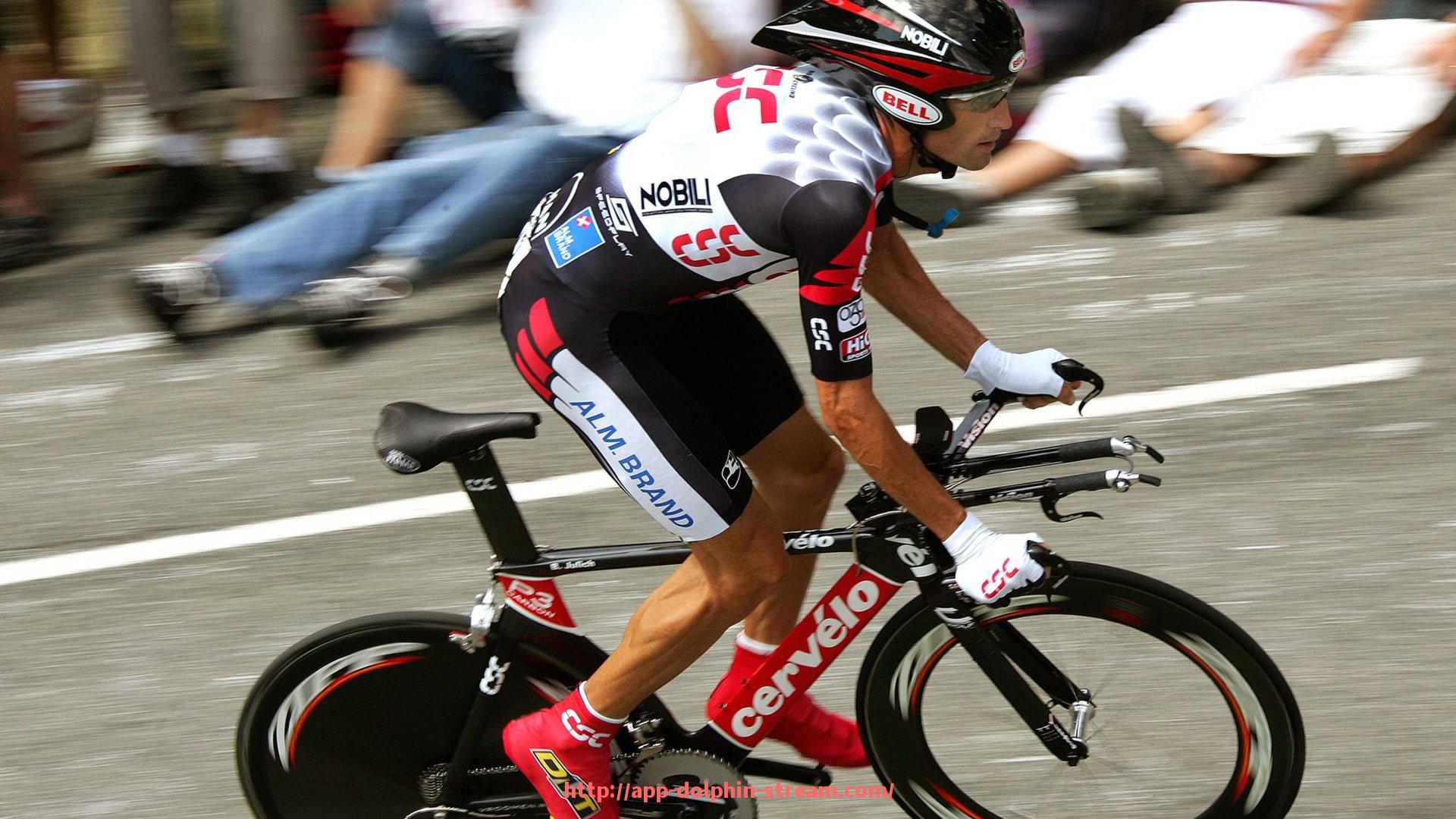 海豚直播-构建世俱杯赞助品牌联合推广策略：跨界合作模式下的整合营销